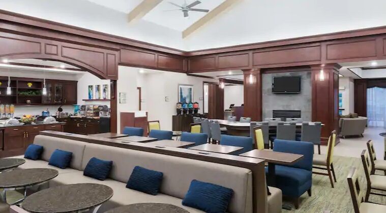 Homewood Suites By Hilton Holyoke-Springfield/North Exterior foto